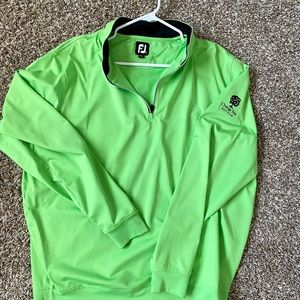 Mens XL golf pullover with orange tree golf club logo